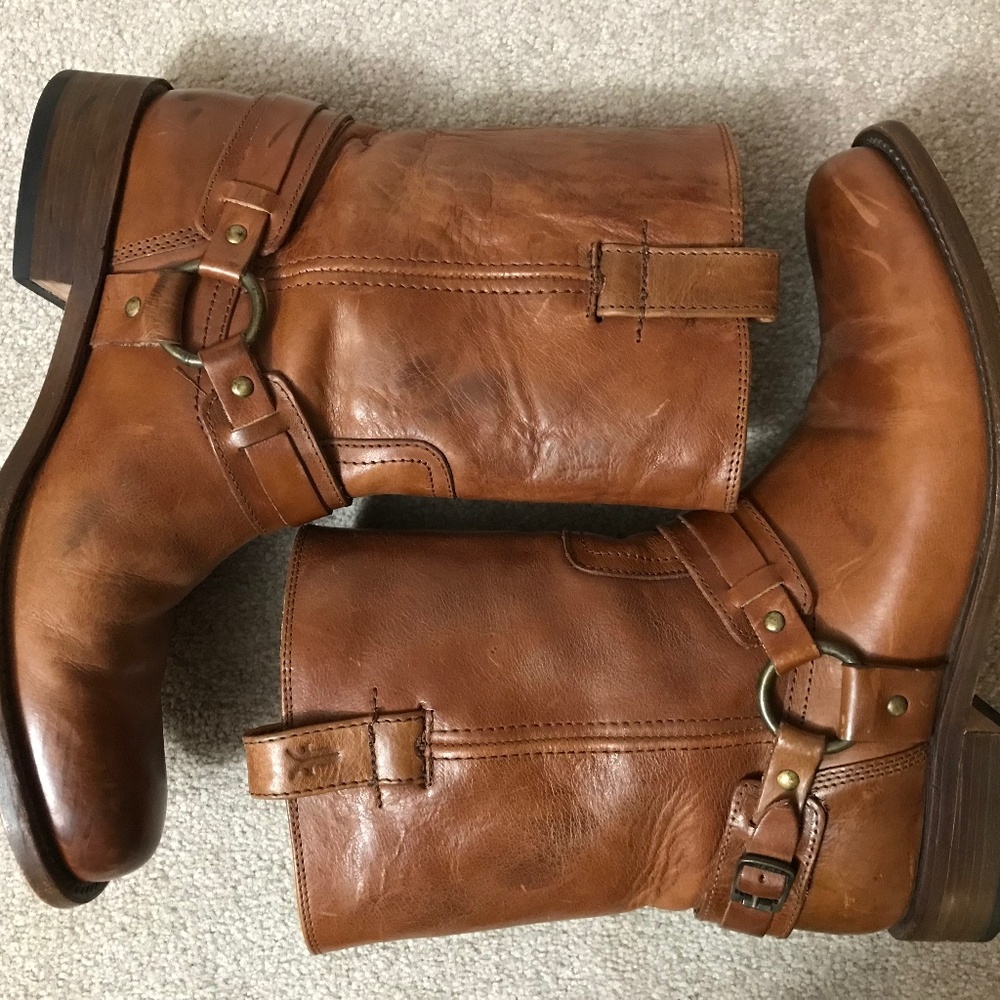 Frye Harness Cognac Brown Leather Square Toe boots-9 1/2D (M) or 10 1/2 (W)